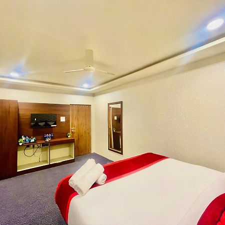 Hotel Eagle Grand Hyderabad Airport Zone Shamshabad Dış mekan fotoğraf